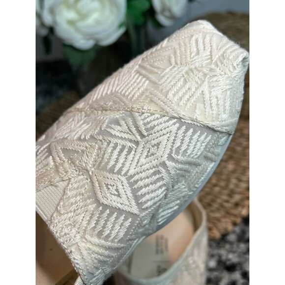 TOMS Women's Classic Canvas Slip-On Shoe size W8 - Picture 5 of 6